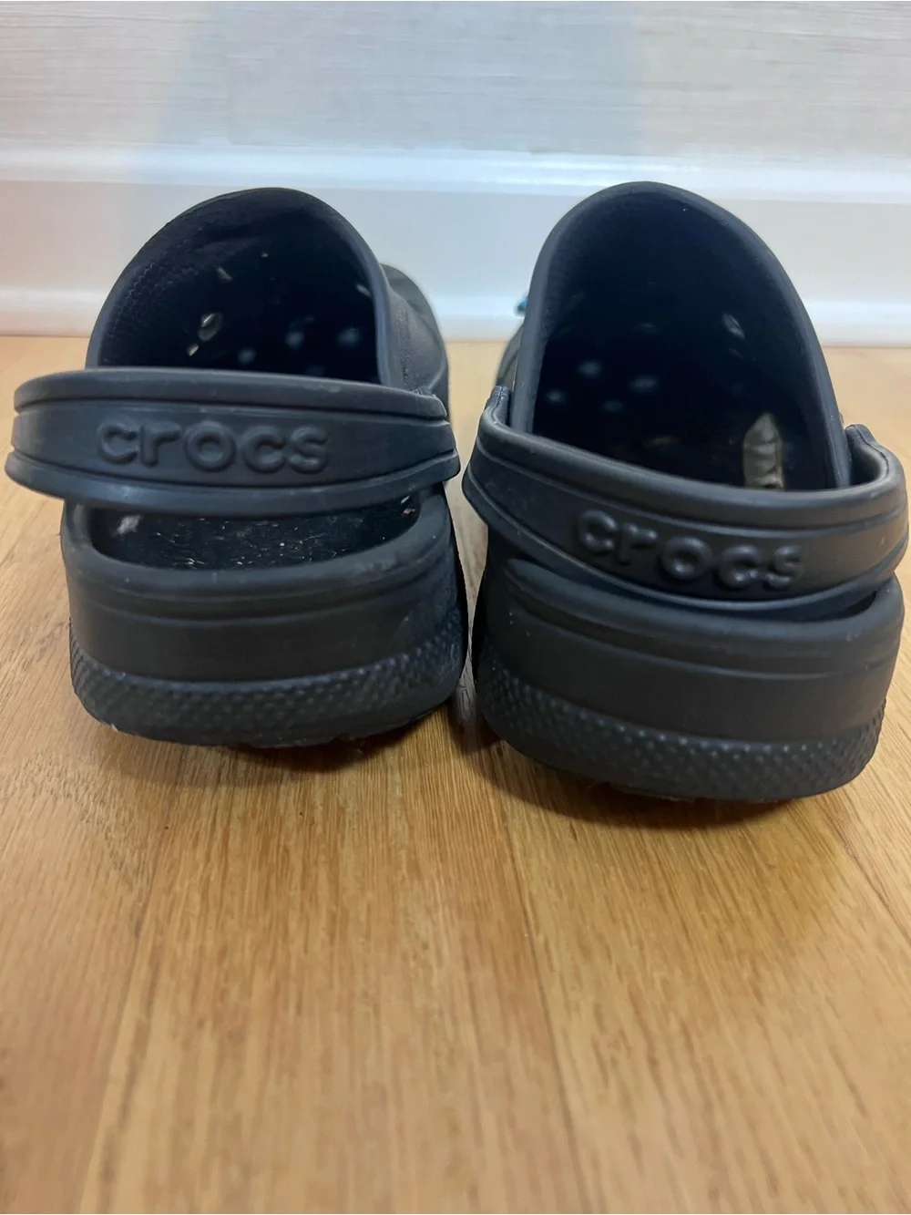 Crocs Black Kids Shoes with Stitch Charms